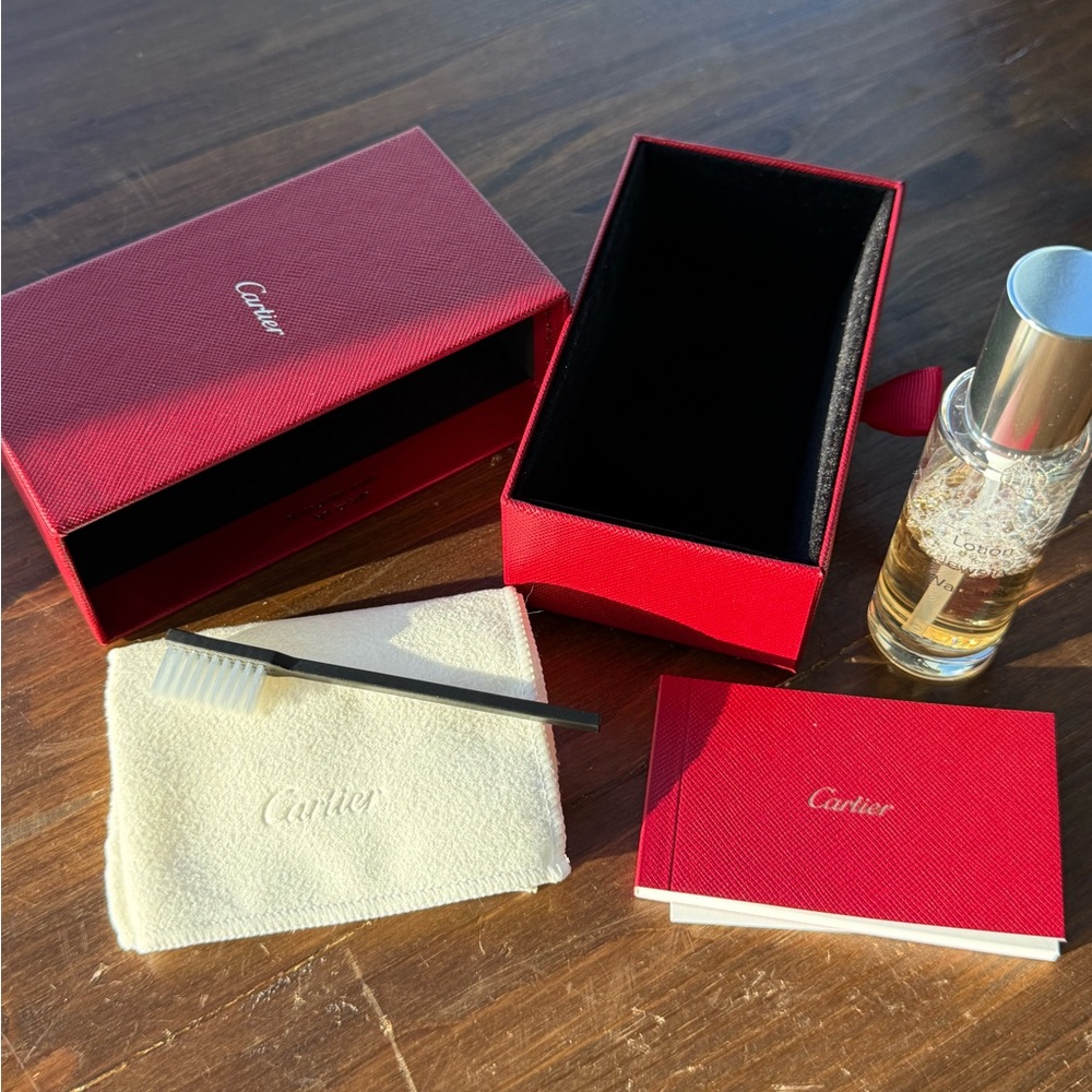 Cartier Cleaning Set - Picture 2 of 5